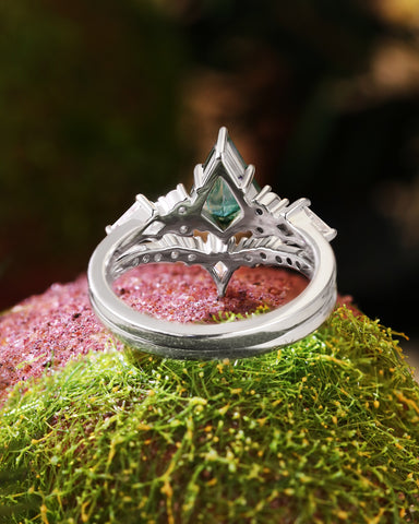 SIENNA Kite Cut Moss Agate Bridal Ring Set Nature Inspired Unique Ring Set