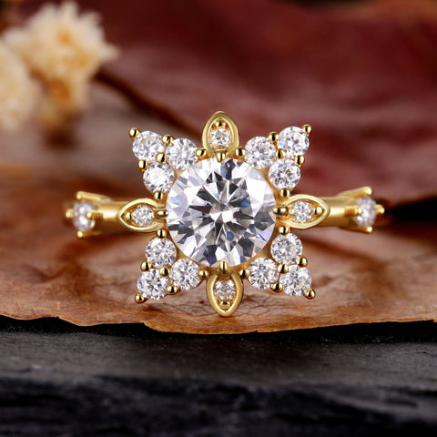 EIRA Round Cluster Unique Engagement Ring