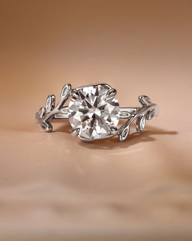 ROSA Leaf Twist Round Cut Solitaire Engagment Ring