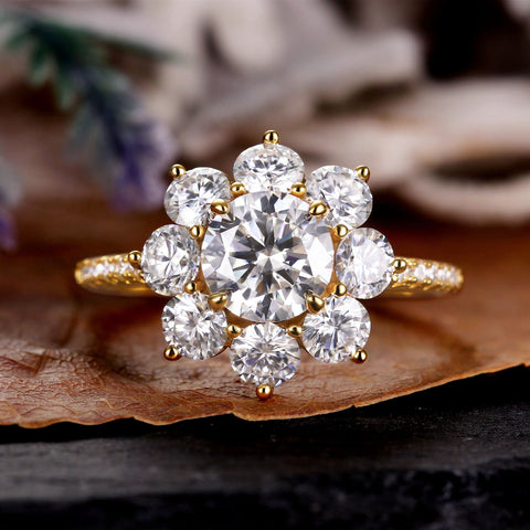 FLORA Round Cut Flower engagement ring