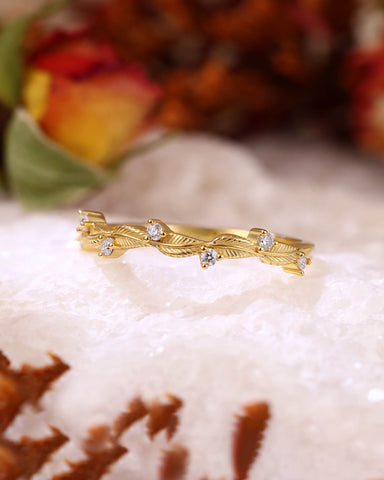 TILIA Moissanite Nature Inspired Leaf Design Wedding Band
