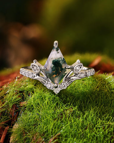 GALADRIEL Unique Kite Cut Moss Agate Flower Fairy Engagement Ring