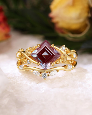 BELLE Princess Cut Alexandrite Engagement Ring Set