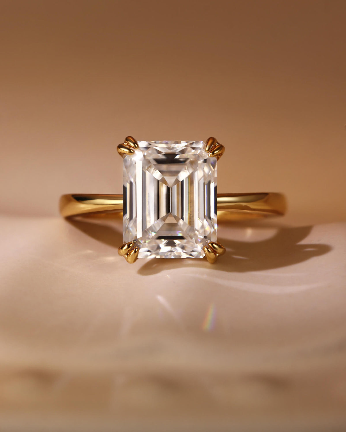 RETTA Double Claws Emerald Cut Engagement Ring