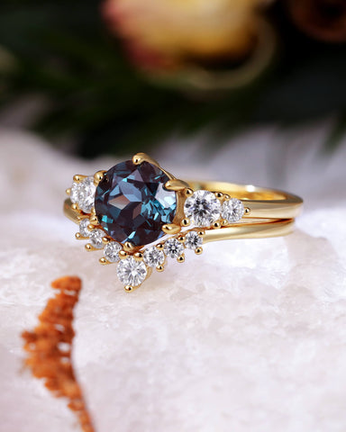 ELIXARA Round Shaped Alexandrite Engagement Ring Set