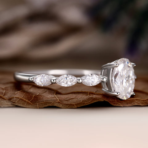 ALORA Four-Prong Oval Cut Solitaire Engagement Ring