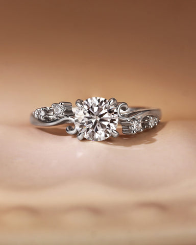 ALTA Vine Twist Round Cut Promise Ring
