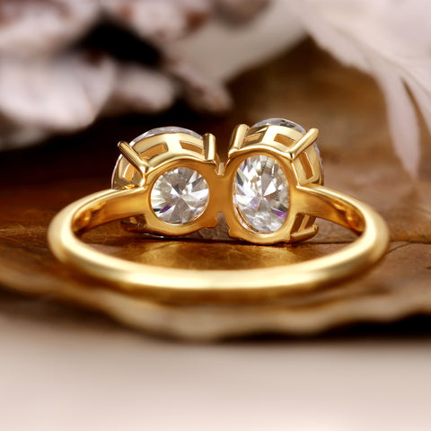 JUNIVE Round & Oval Cut Toi et Moi Unique Engagement Ring