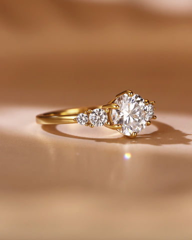 CONNIE Round Cut Moissanite Dainty Engagement Rings