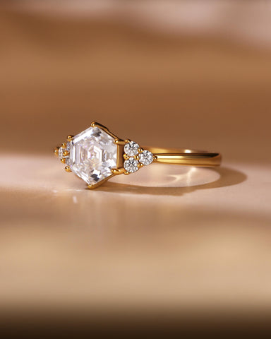 HANNAH Hexagon Cut Moissanite Cluster Dainty Engagement Ring