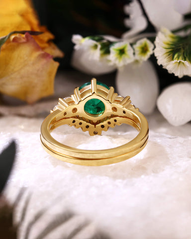 VIRELUNE Round Shaped Lab Emerald Engagement Ring Set