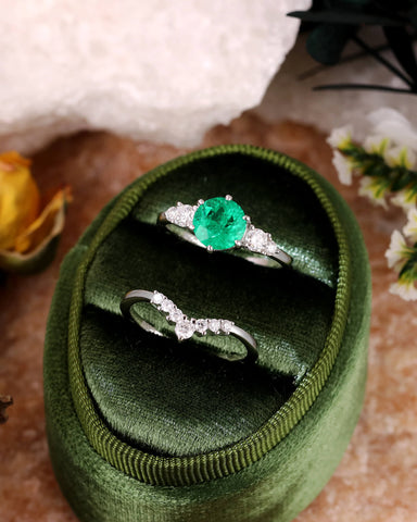 VIRELUNE Round Shaped Lab Emerald Engagement Ring Set