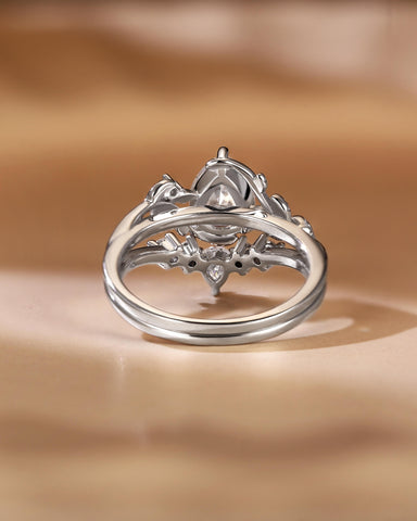 CATHY Pear Cut Moissanite Vine & Leaf Bridal Ring Set with Curved Band