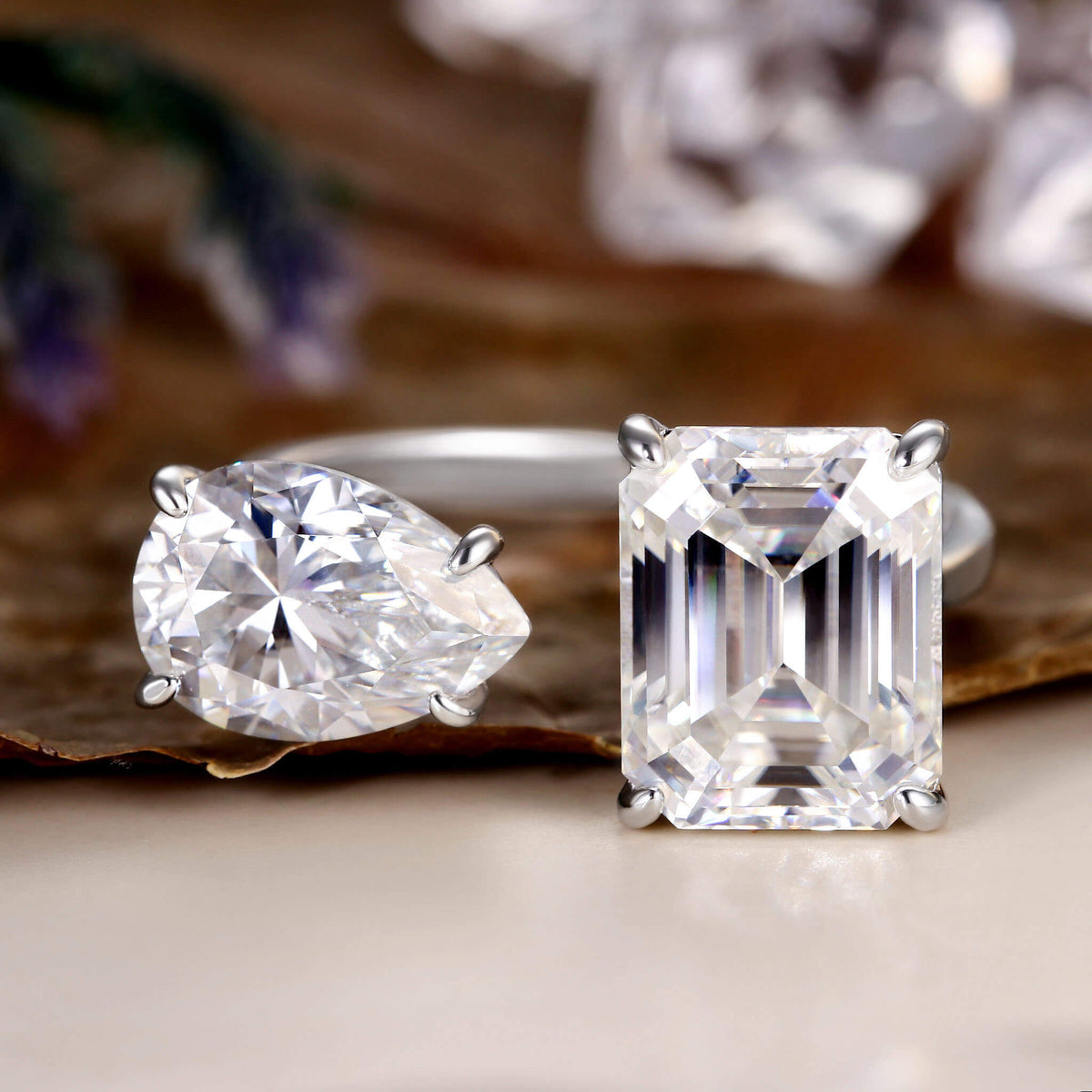 EULALIE Emerald & Pear Cut Moissanite Toi et Moi Open Ring