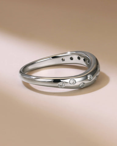 ASTRA Minimalist Wavy Moissanite Wedding Band Stacking Ring
