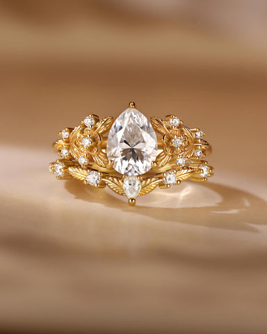 SCARLETT Pear Cut Moissanite Vintage Floral Engagement Ring Set with leaf Wedding Band