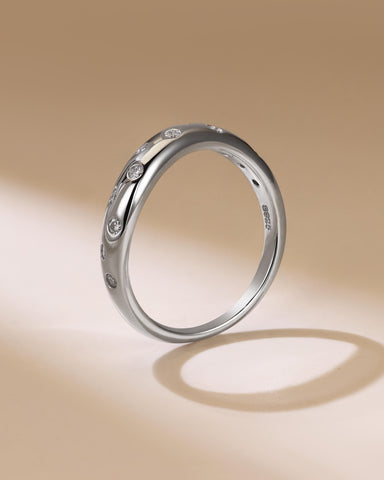ASTRA Minimalist Wavy Moissanite Wedding Band Stacking Ring