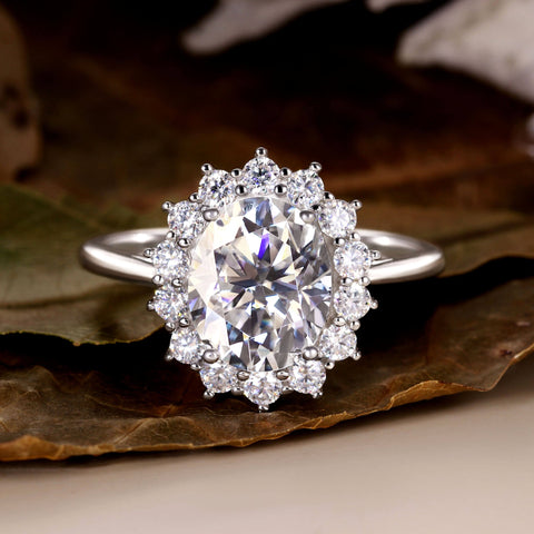 AURELIANA Comfort Fit Smooth Band Oval Moissanite Halo Engagement Ring