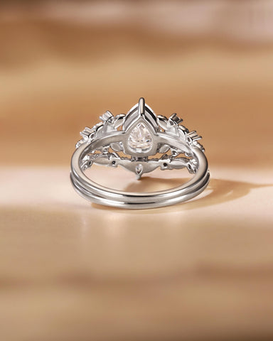 SCARLETT Pear Cut Moissanite Vintage Floral Engagement Ring Set with leaf Wedding Band