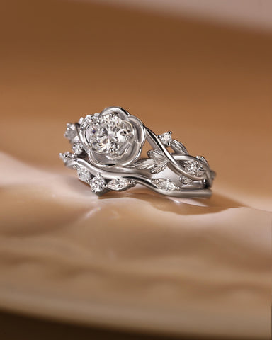 VERA Floral Inspired Moissanite Bridal Ring Set with Curved Band
