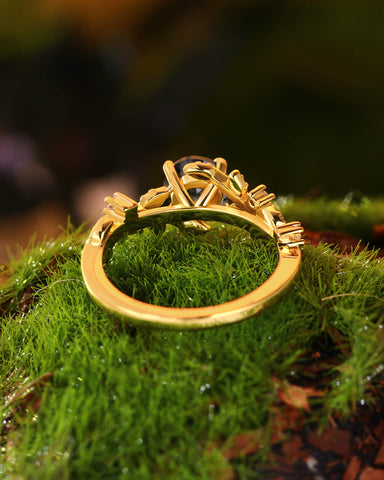 NOREEN Round Cut Moss Agate Vine Fairytale Engagement Ring