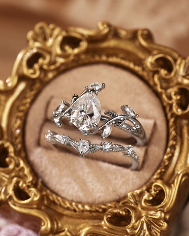 AVENNA Twist Leaf Vine Pear Moissanite Engagement Ring Set