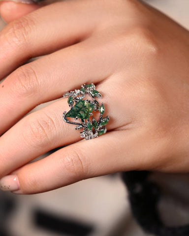 ROWENNA  Leaf Kite Cut Moss Agate Ring Set