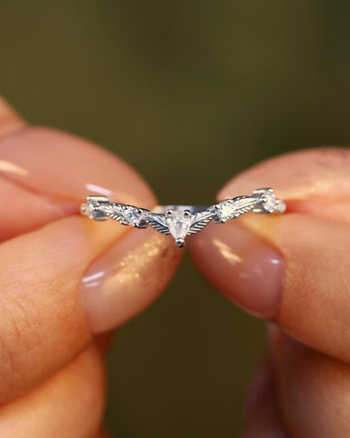 FOLIARA Nature Inspired Leafy Wedding Band Stacking Ring