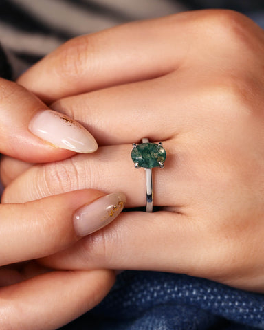 FIORA Simple Oval Cut Moss Agate Promise Ring