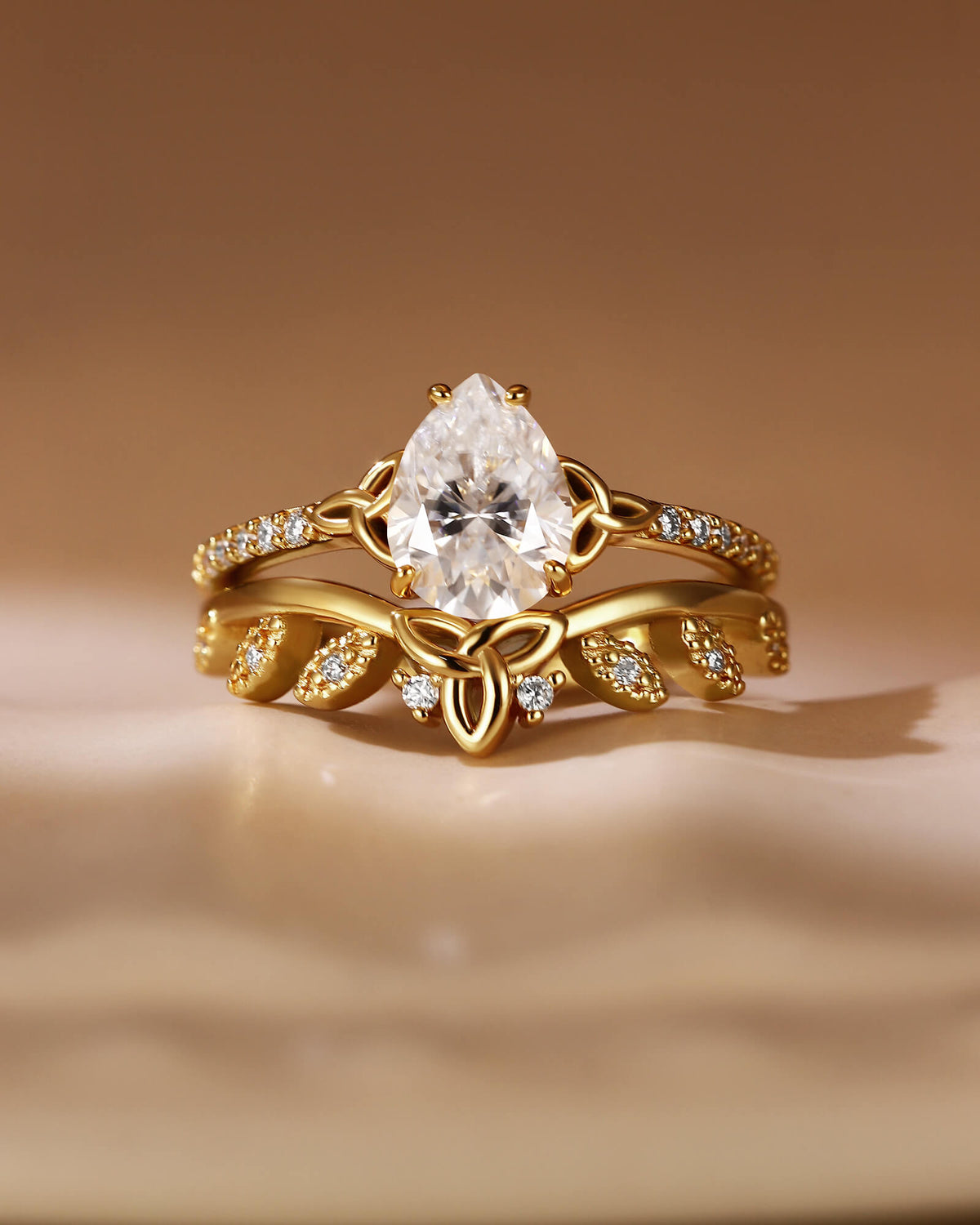 CANDICE Pear Shaped Moissanite Infinity Engagement Ring Set with Curved Wedding Band