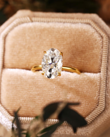 LIORA 4CT Oval 4-Prong Engagement Ring Classic Solitaire Ring