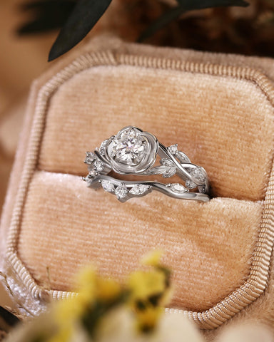 VERA Floral Inspired Moissanite Bridal Ring Set with Curved Band