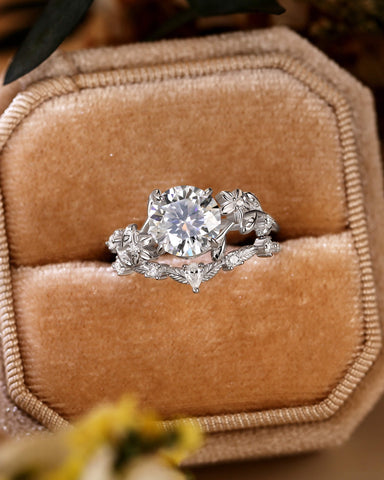 GLORIA Round Cut Moissanite Timeless Bloom Bridal Ring Set with Curved Leaf Band
