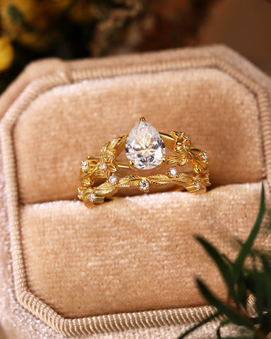 PALOMA Nature Inspired  Pear Cut Moissanite Engagement Ring Set with Leaf Wedding Band