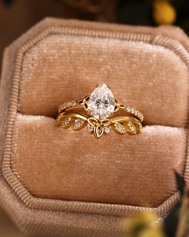 CANDICE Pear Shaped Moissanite Infinity Engagement Ring Set with Curved Wedding Band