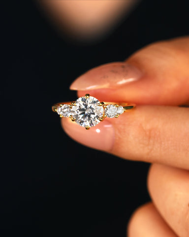 CONNIE Round Cut Moissanite Dainty Engagement Rings