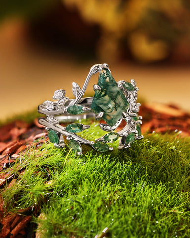 ROWENNA  Leaf Kite Cut Moss Agate Ring Set