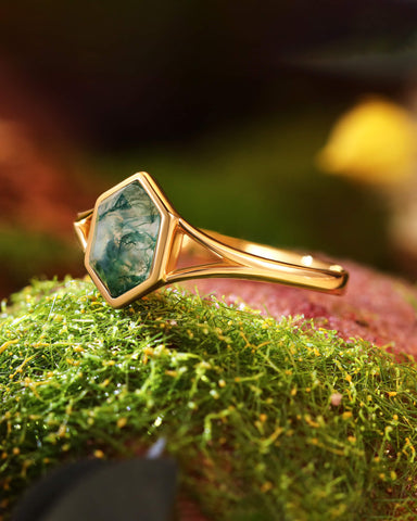 JUKAS Bezel Hexagon Moss Agate Engagement Ring