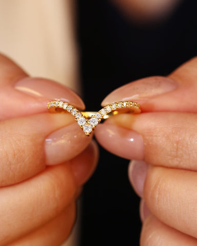 WINNIE V Shape Round Cut Moissanite Wedding Band for Women