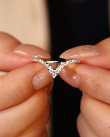 WINNIE V Shape Round Cut Moissanite Wedding Band for Women