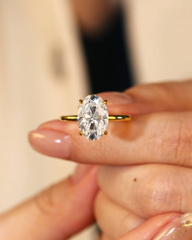 LIORA 4CT Oval 4-Prong Engagement Ring Classic Solitaire Ring