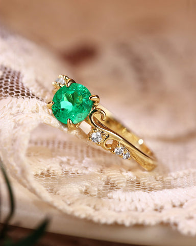 ARIEL Nature Inspired Round Shaped Emerald Engagement Ring