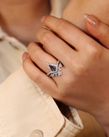 SERAPHINA Kite Cut Alexandrite Infinity Engagement Ring Set