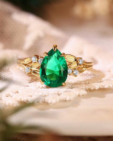 WINOLA Nature Inspired Pear Cut Emerald Leaf Engagement Ring