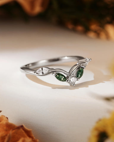 TOVA Moss Agate Curved Band ring