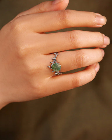 LORELEI Round Shaped Moss Agate Leaf Vine Engagement Ring