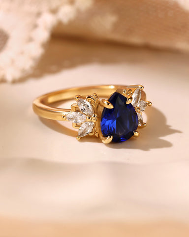 LOIS Pear Cut Sapphire Cluster Leaf Engagement Ring