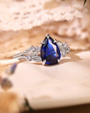 MAELYS Pear Cut Blue Sapphire Leaf Engagement Ring