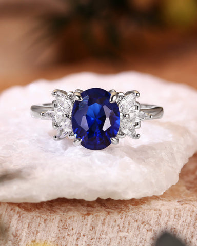 BETTE Leafy Cluster Oval Cut Sapphire Engagement Ring