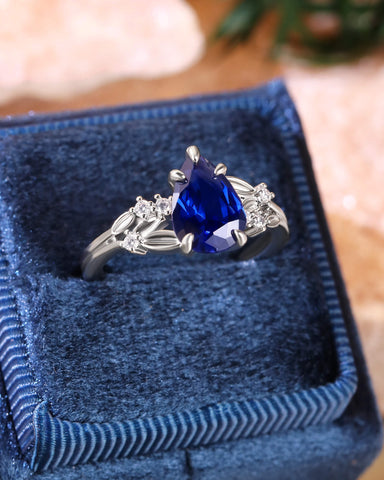 MAELYS Pear Cut Blue Sapphire Leaf Engagement Ring
